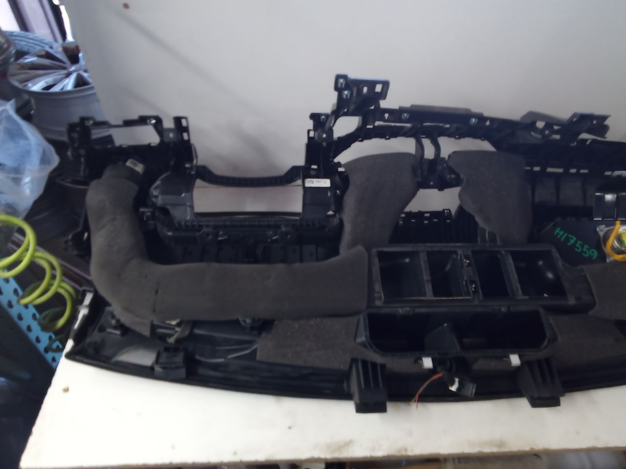 Part image 5