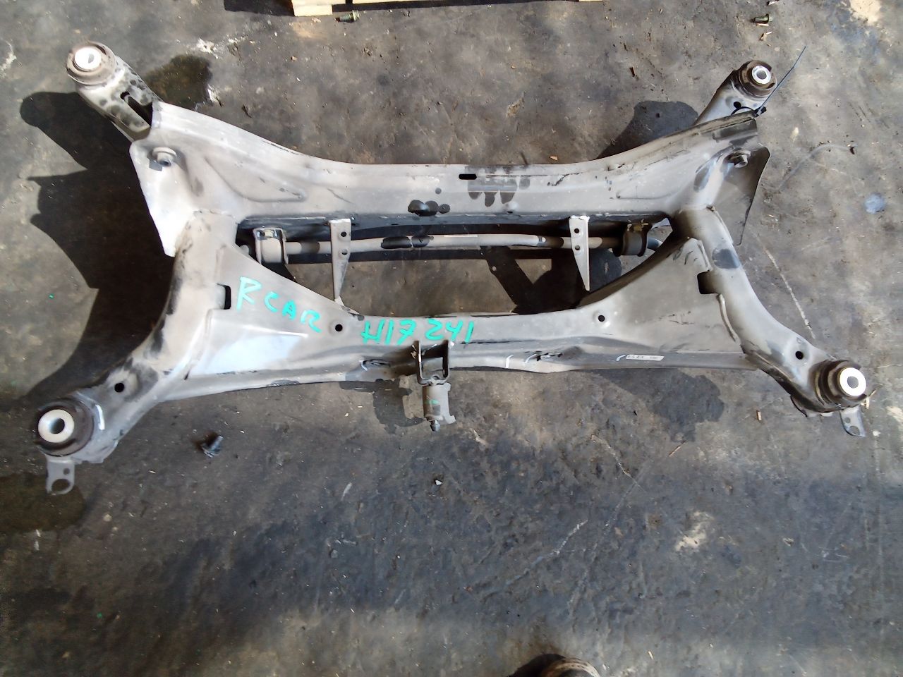 Part image 3