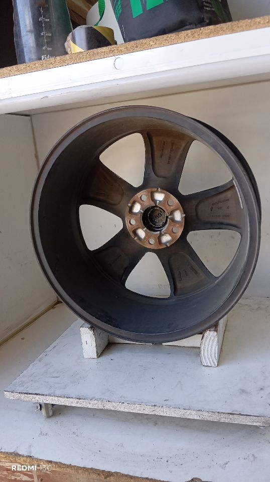 Part image 8