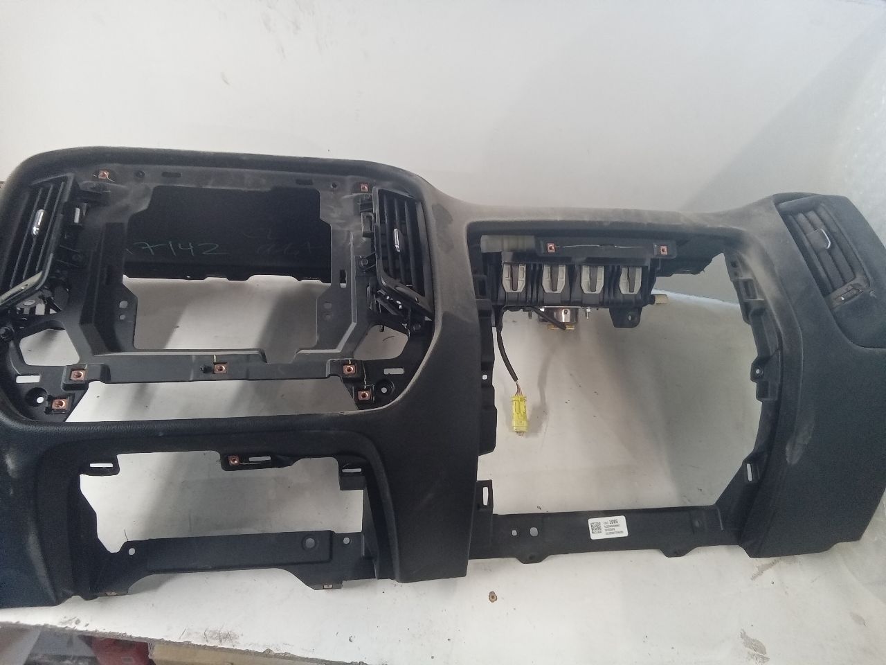 Part image 2