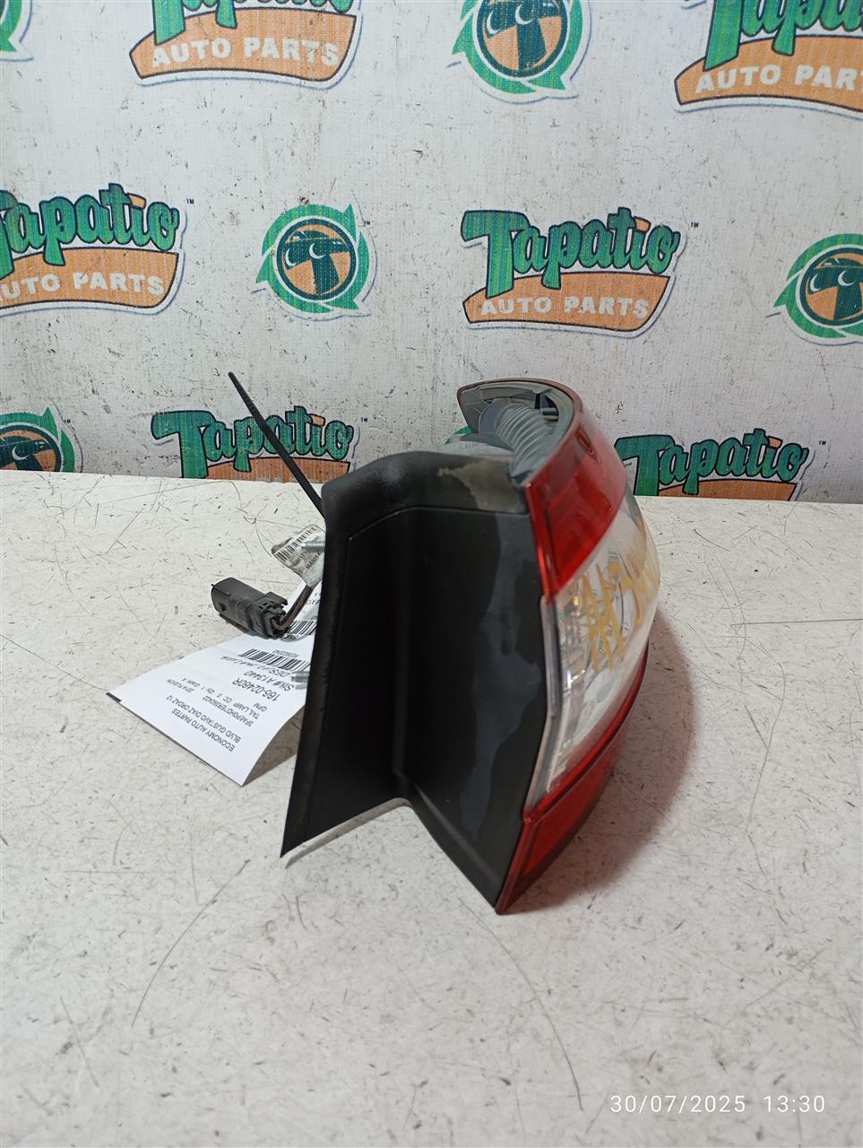 Part image 3