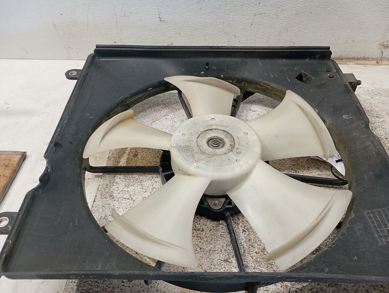 Part image 3