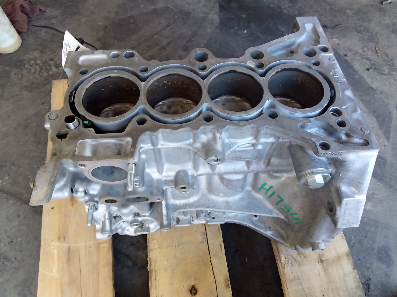 Part image 4
