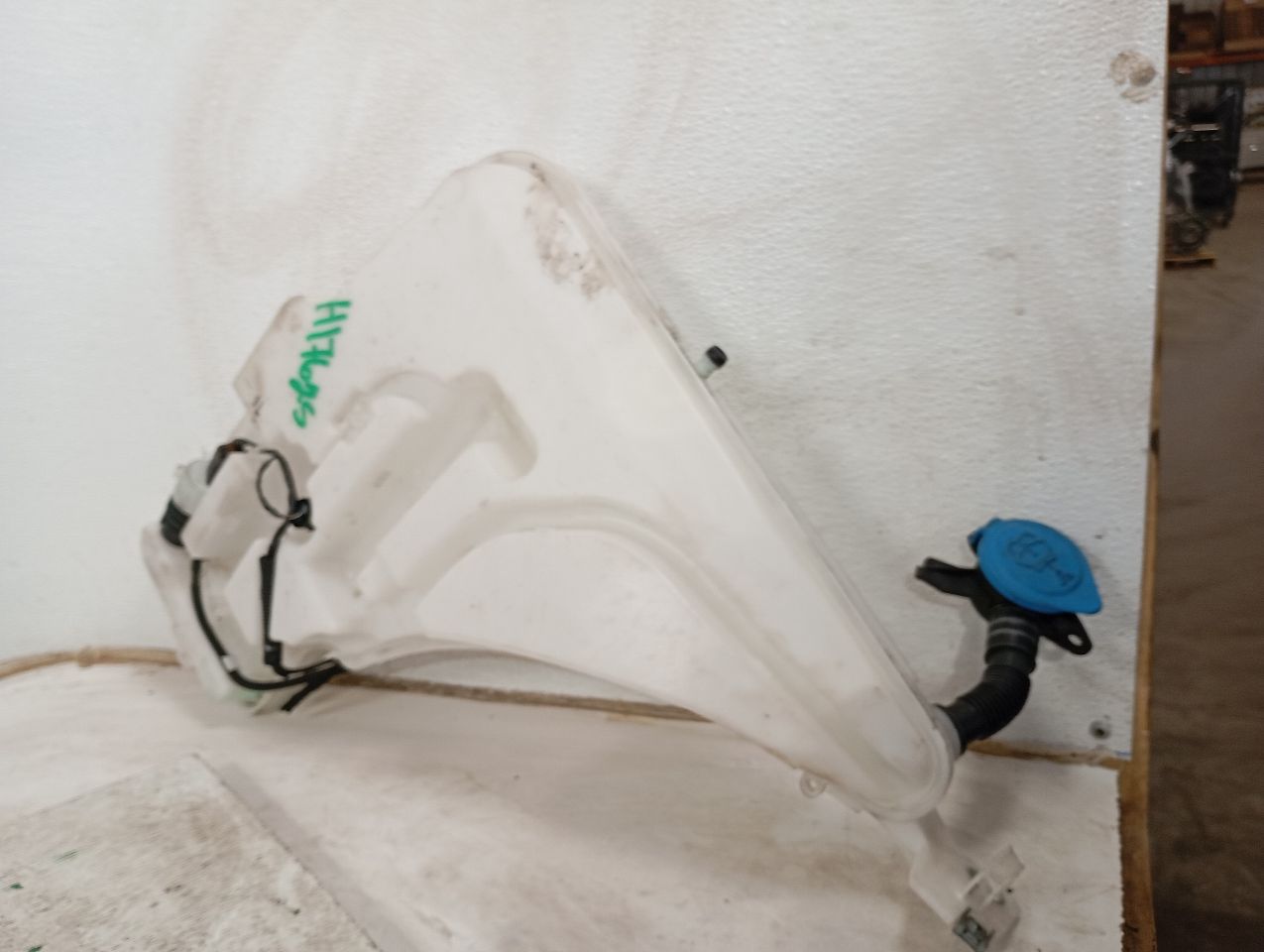 2018 BMW BMW 430i Wash Reservoir Assy