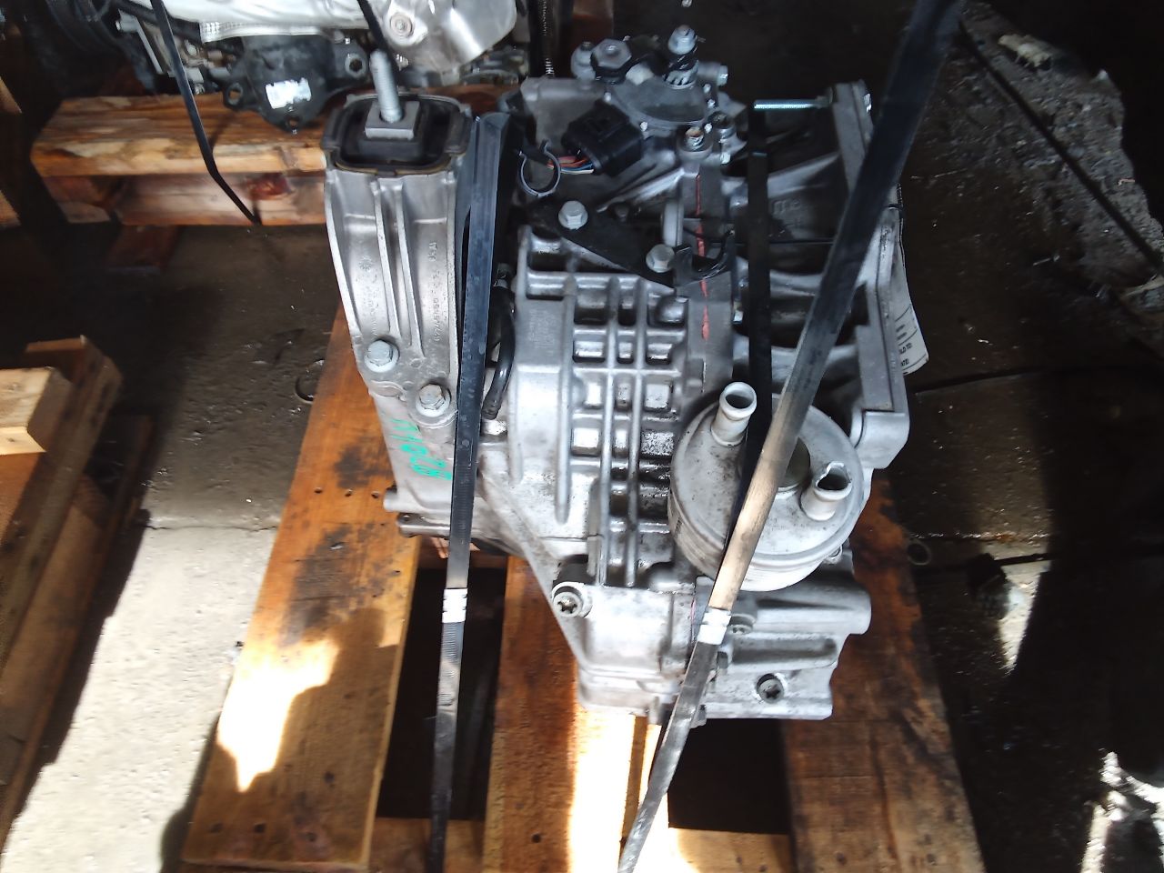 Part image 3
