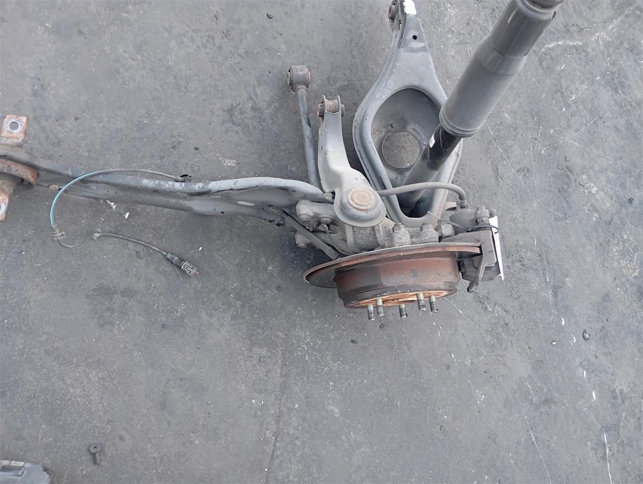 Part image 3