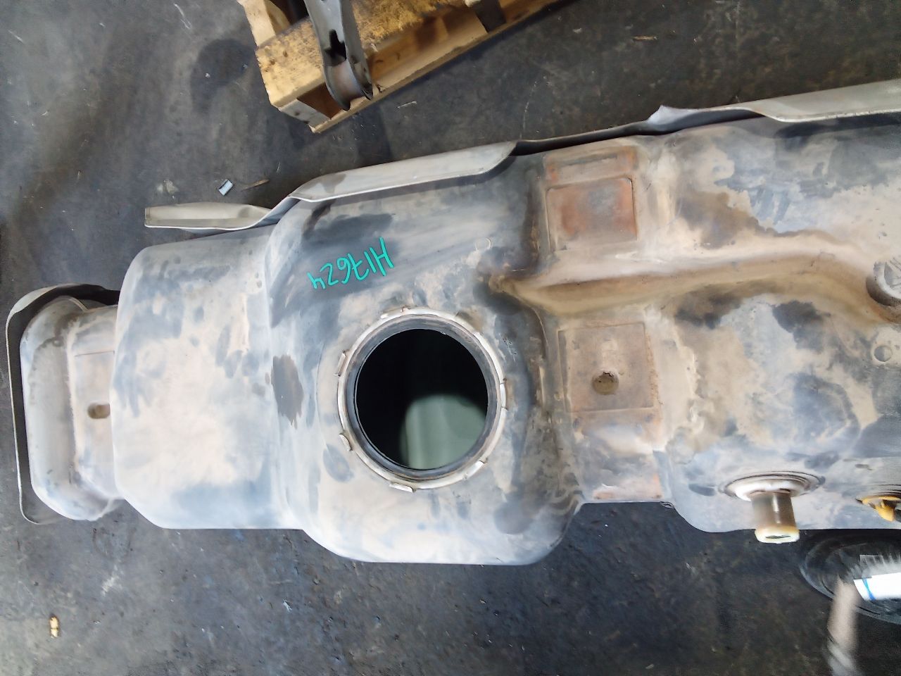 Part image 1