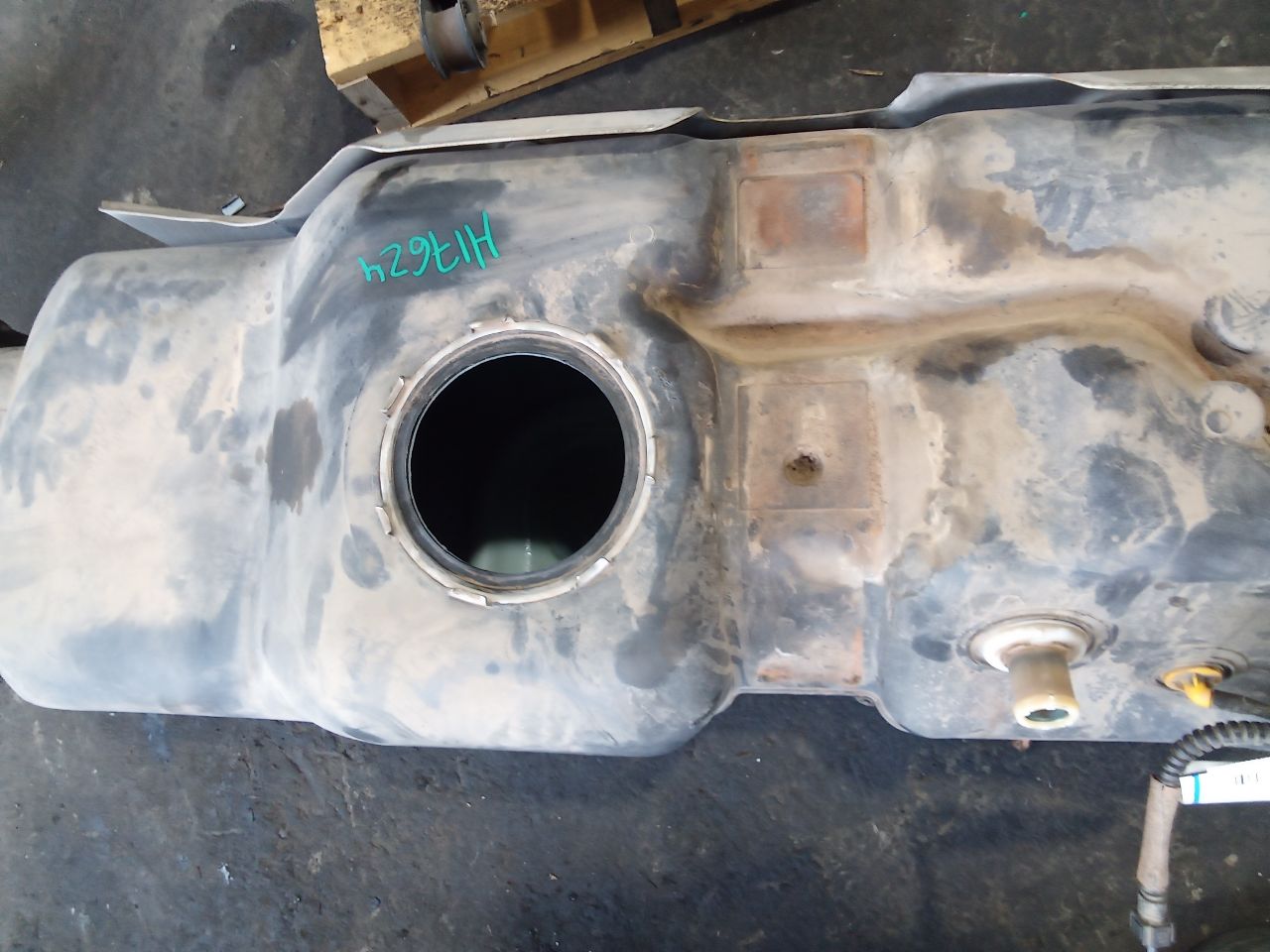 Part image 4