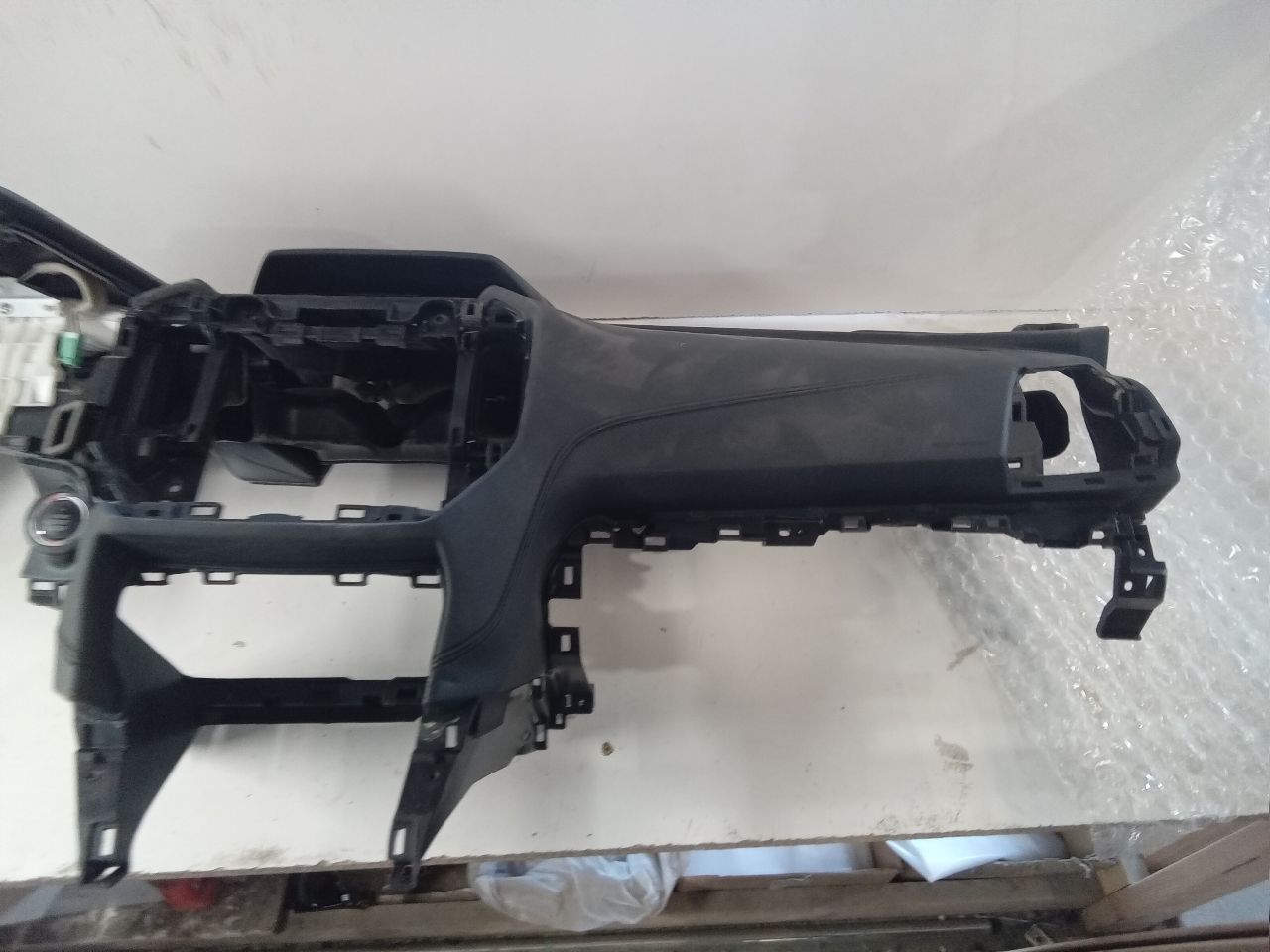 Part image 8
