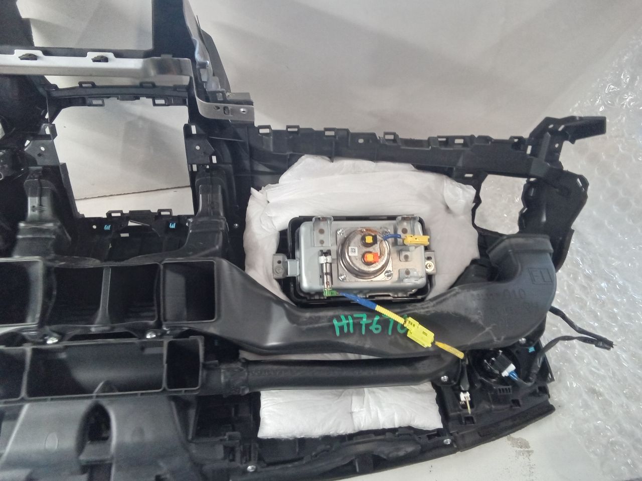 Part image 12