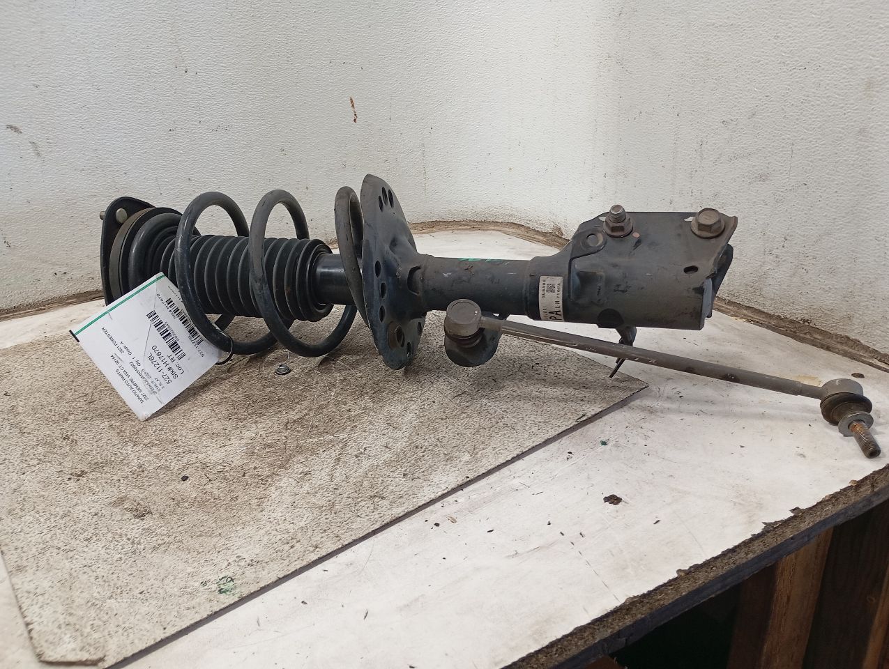 2021 Subaru FORESTER Strut