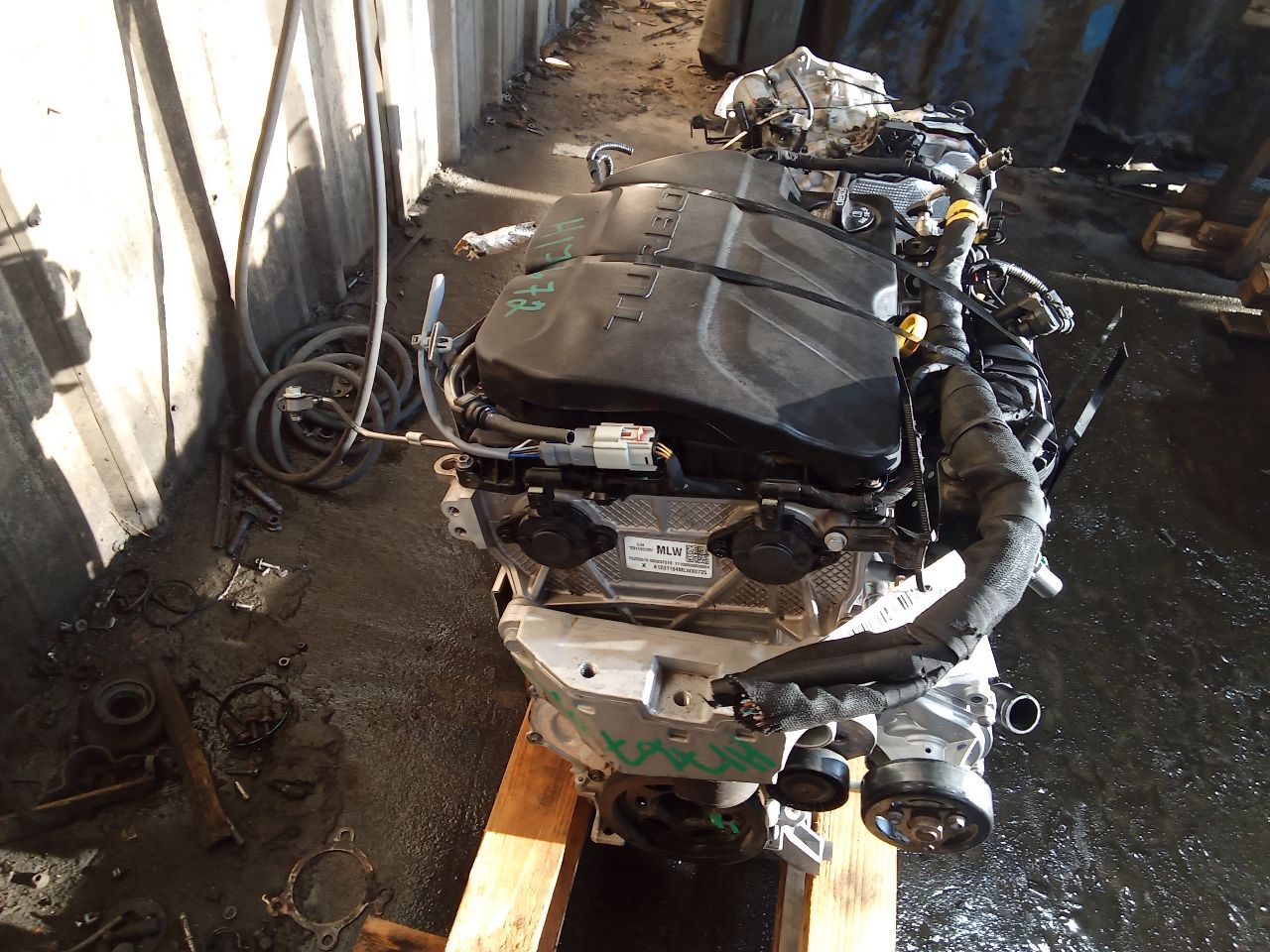 Part image 3