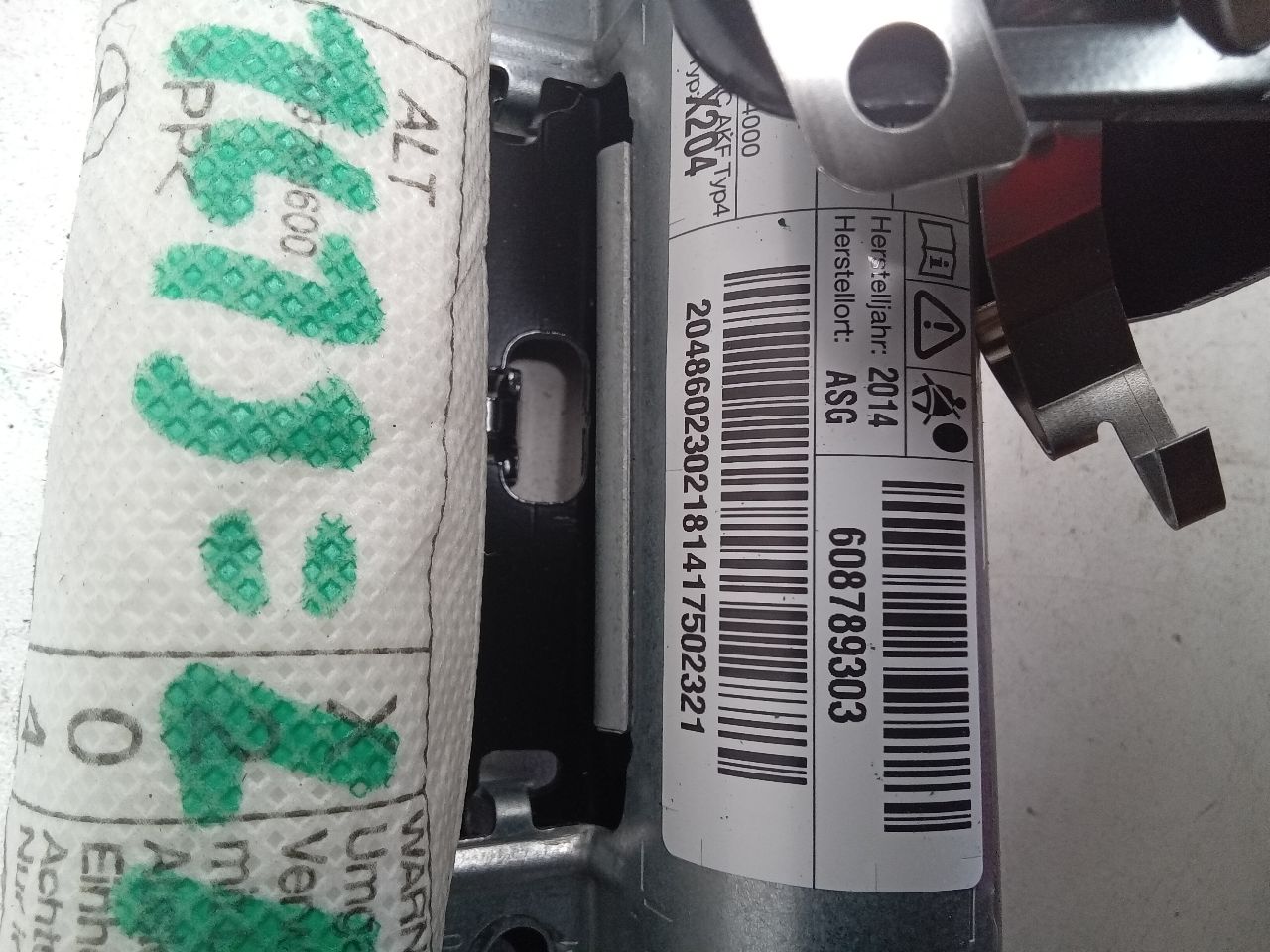 Part image 3