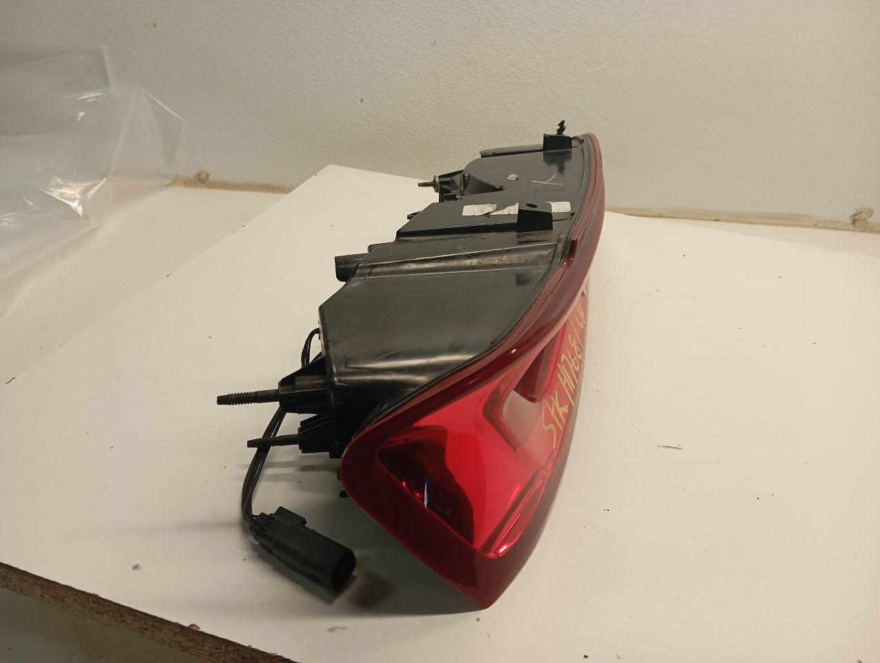 Part image 4