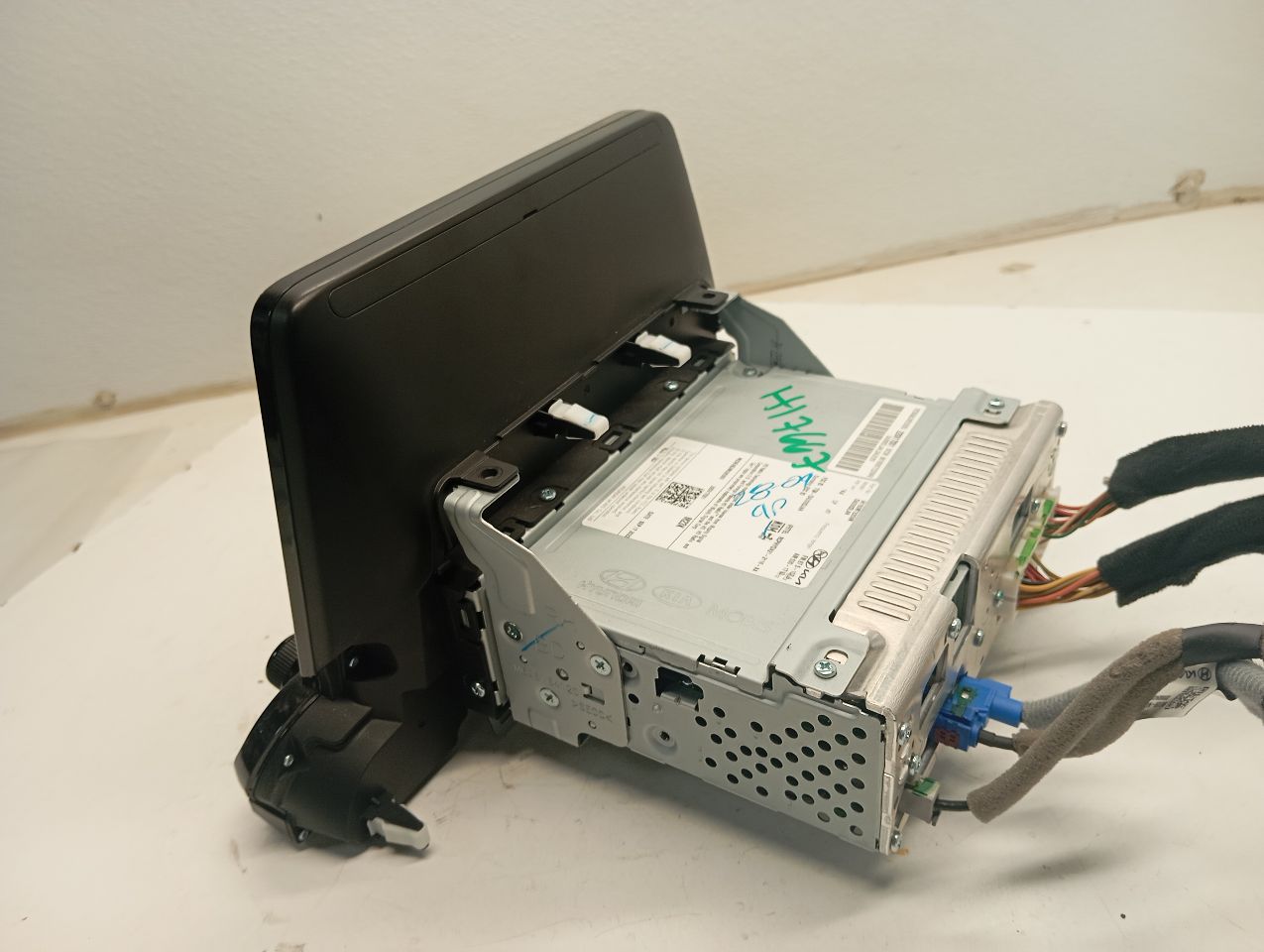 Part image 3