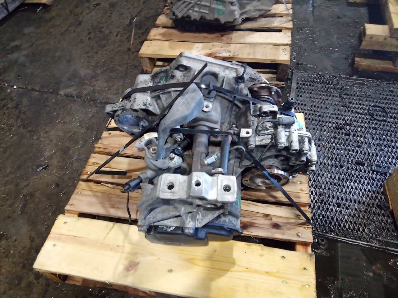 Part image 3