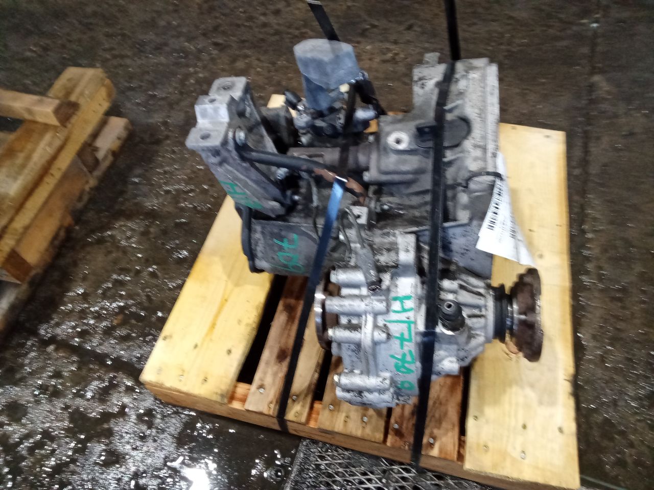 Part image 4