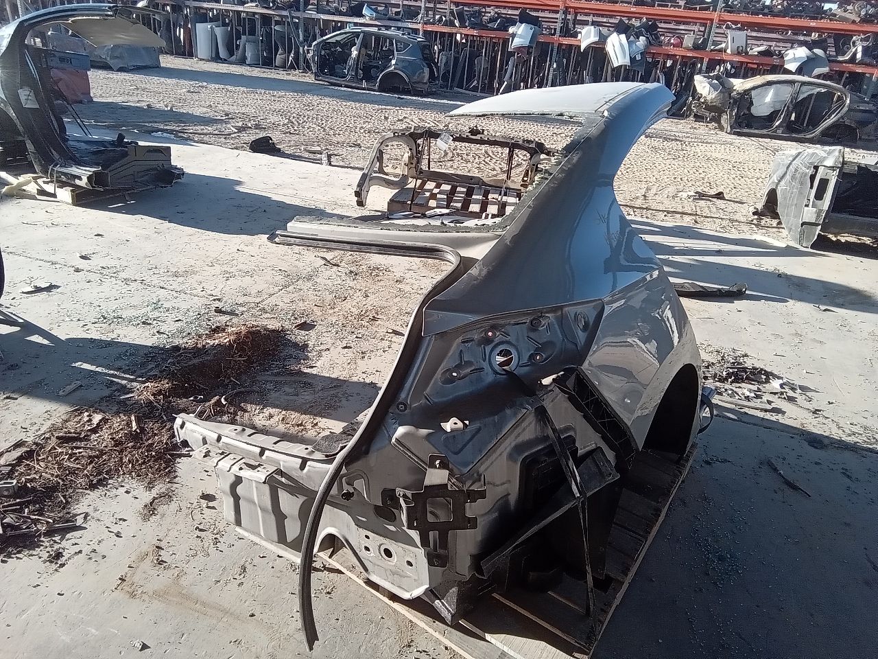 Part image 3