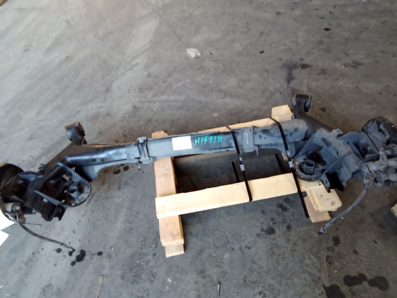 Part image 4