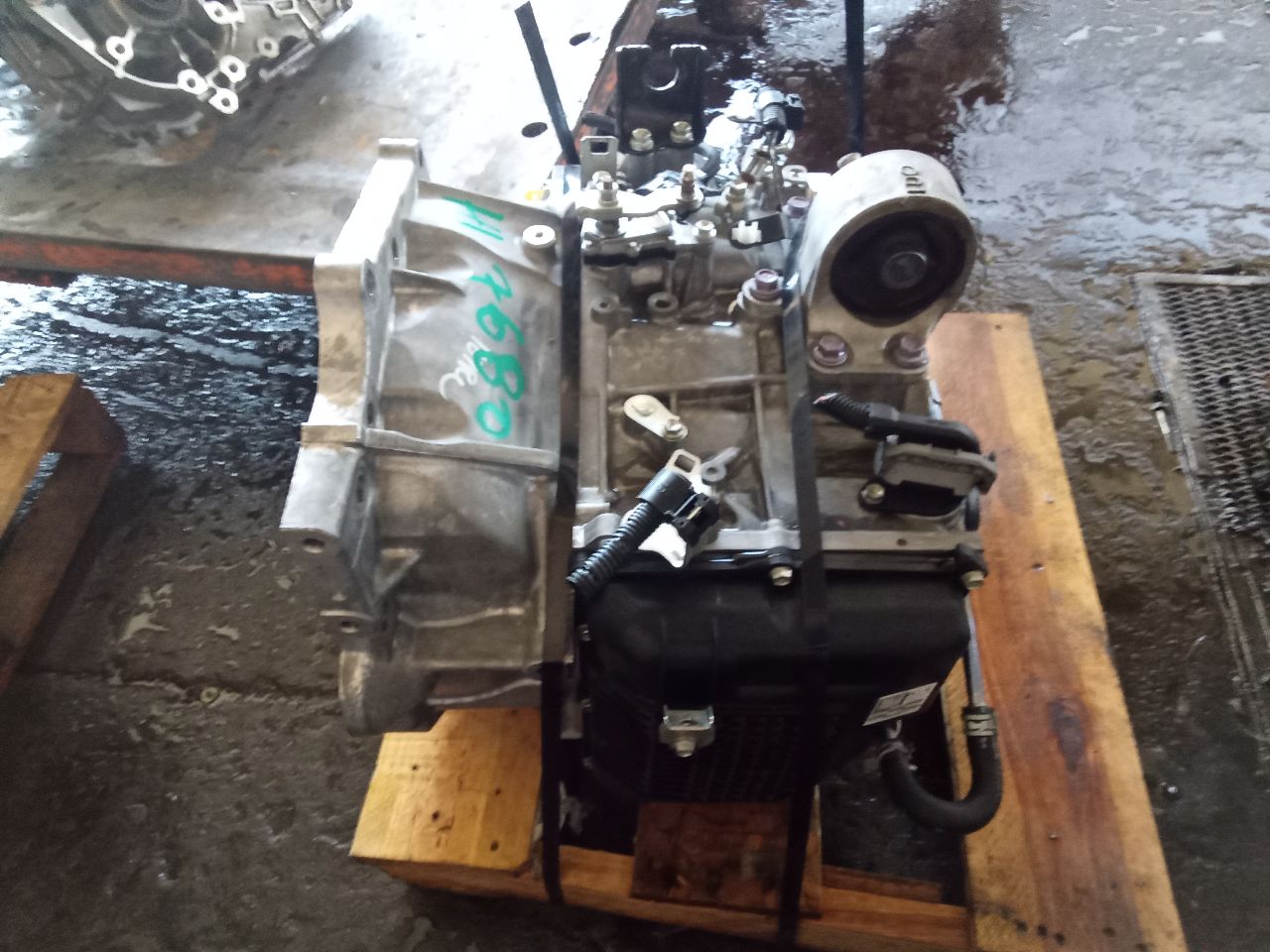 Part image 3