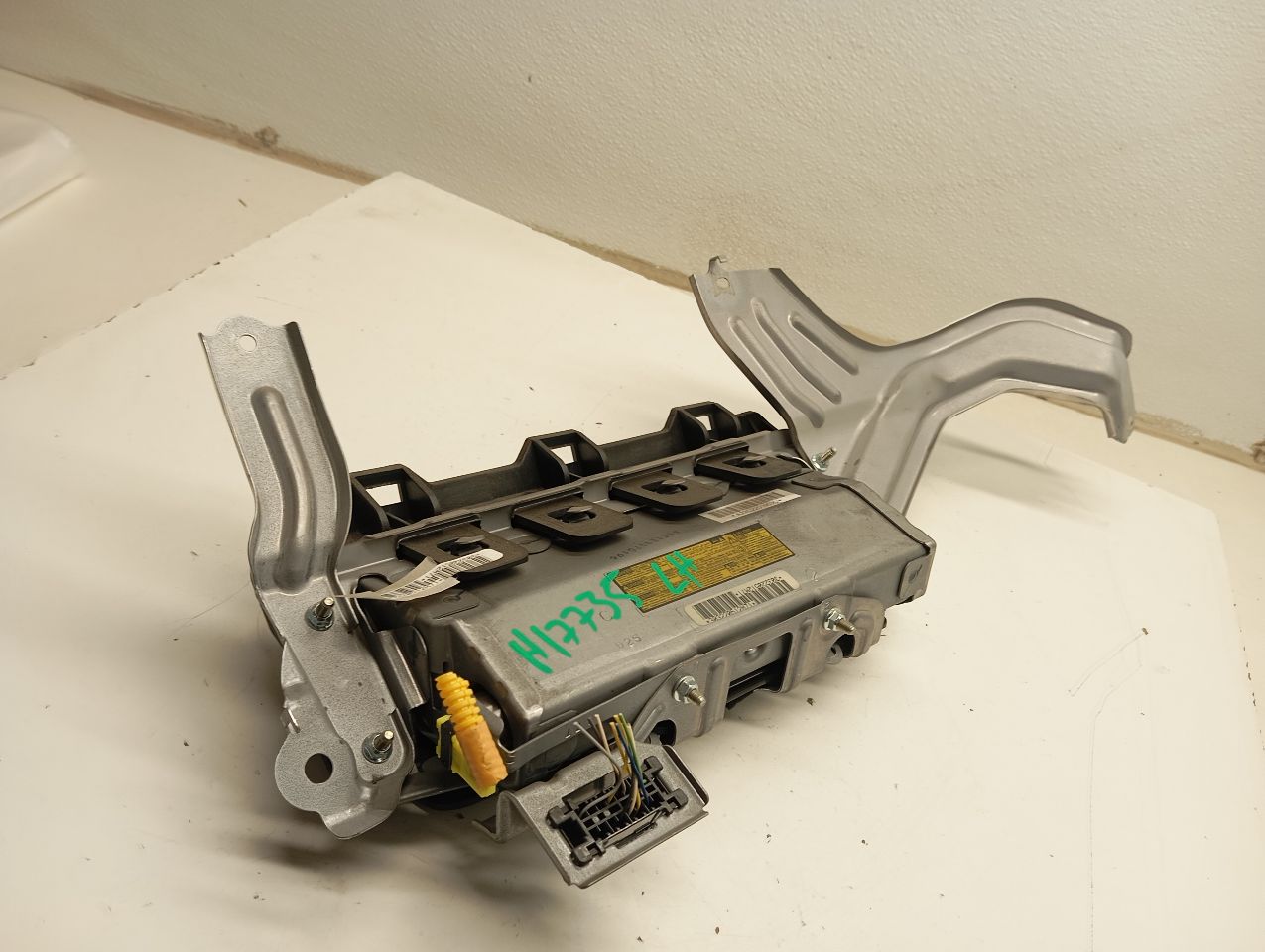 Part image 3
