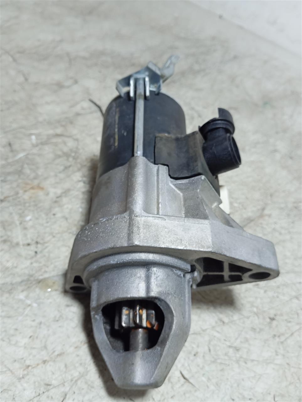 Part image 4