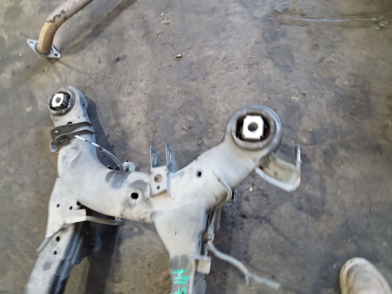 Part image 3