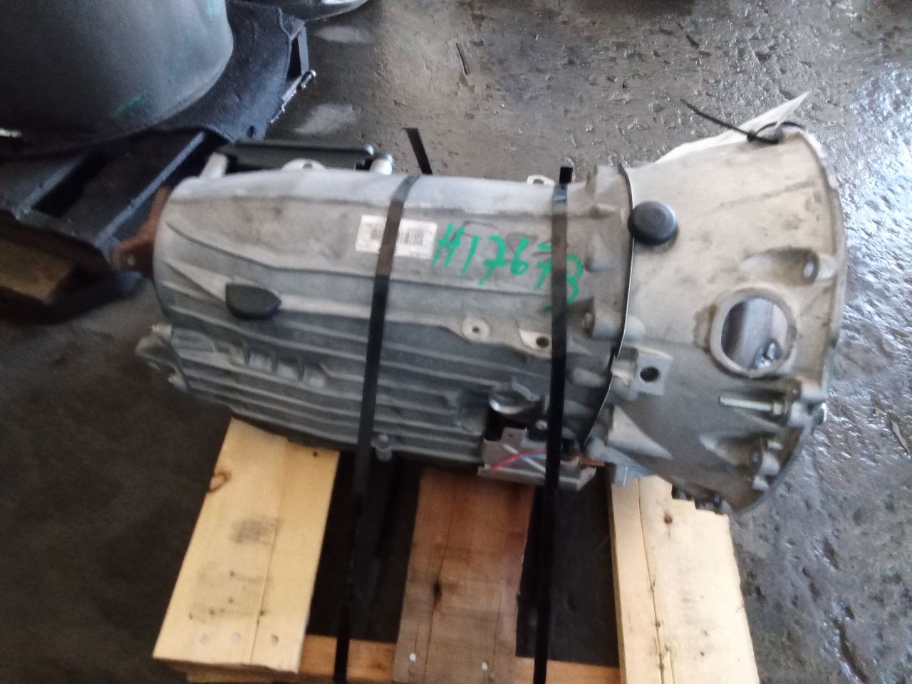 Part image 3