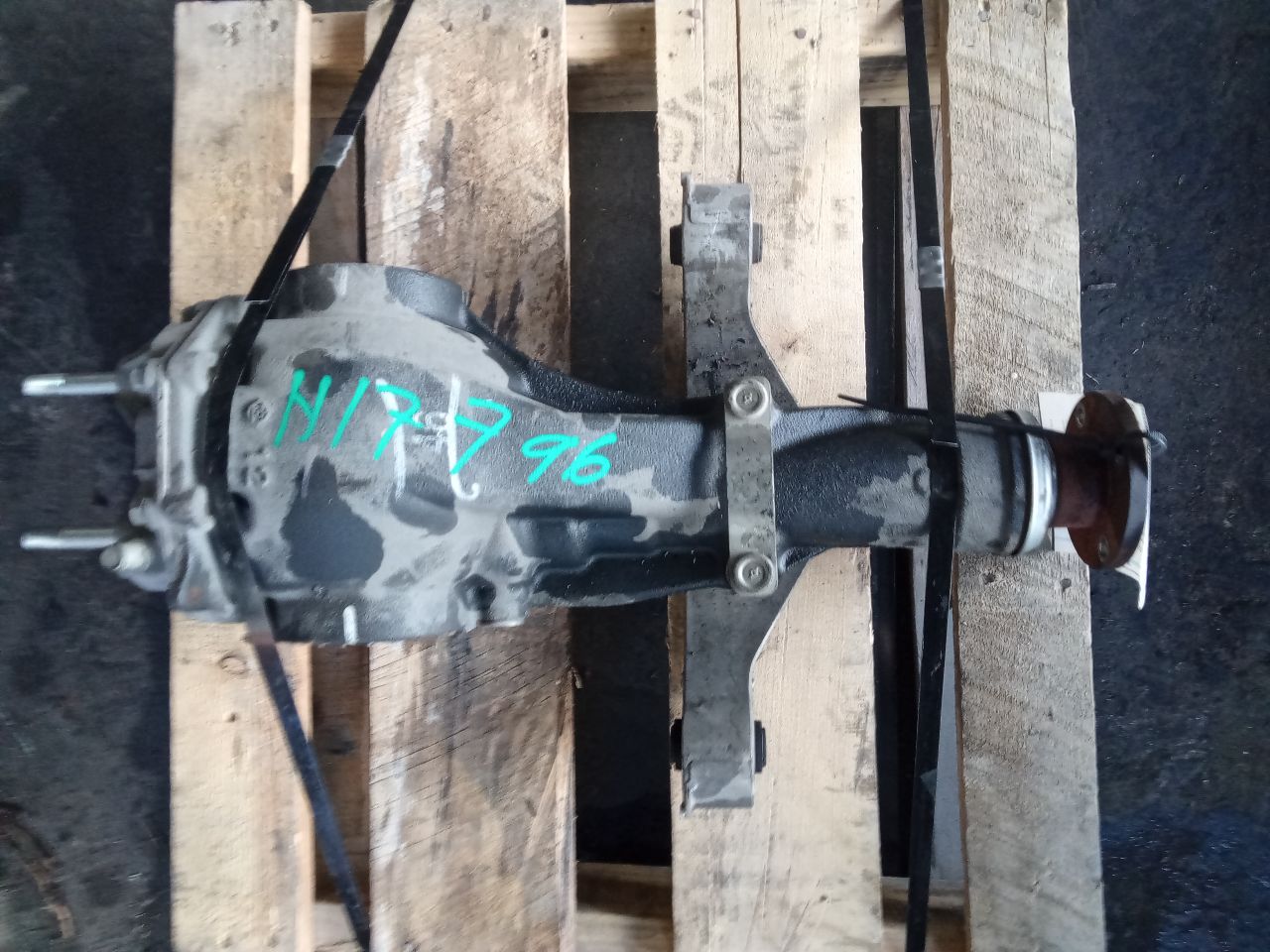 Part image 4