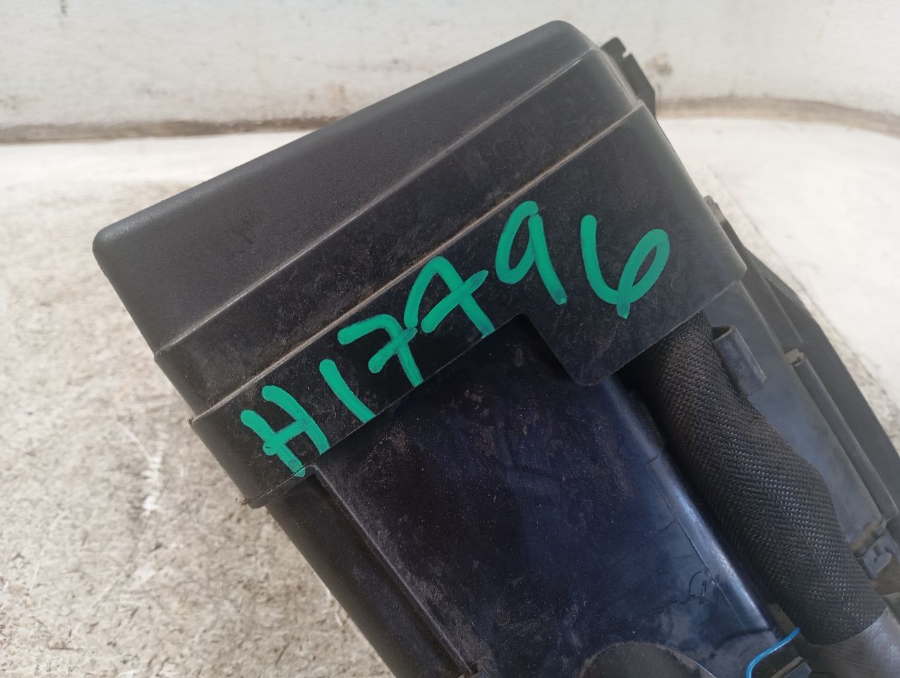 2023 Subaru LEGACY Fuse Box, Engine