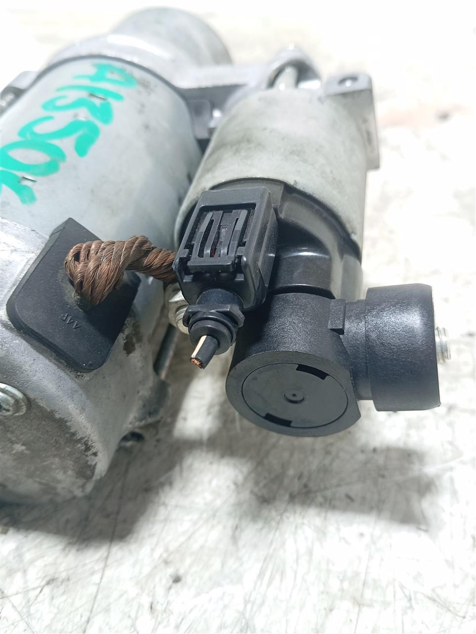 Part image 3