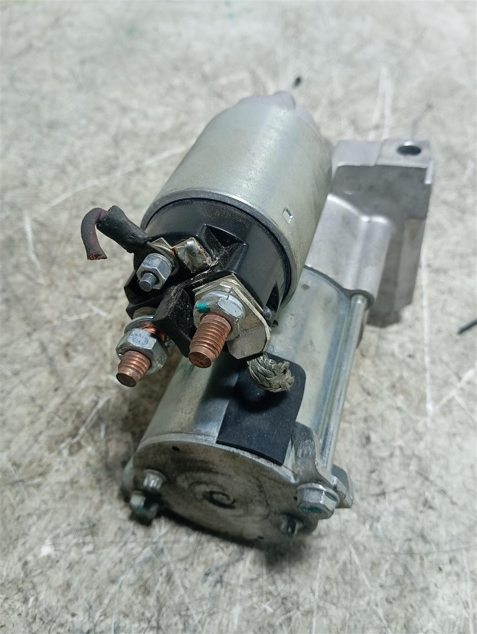 Part image 3