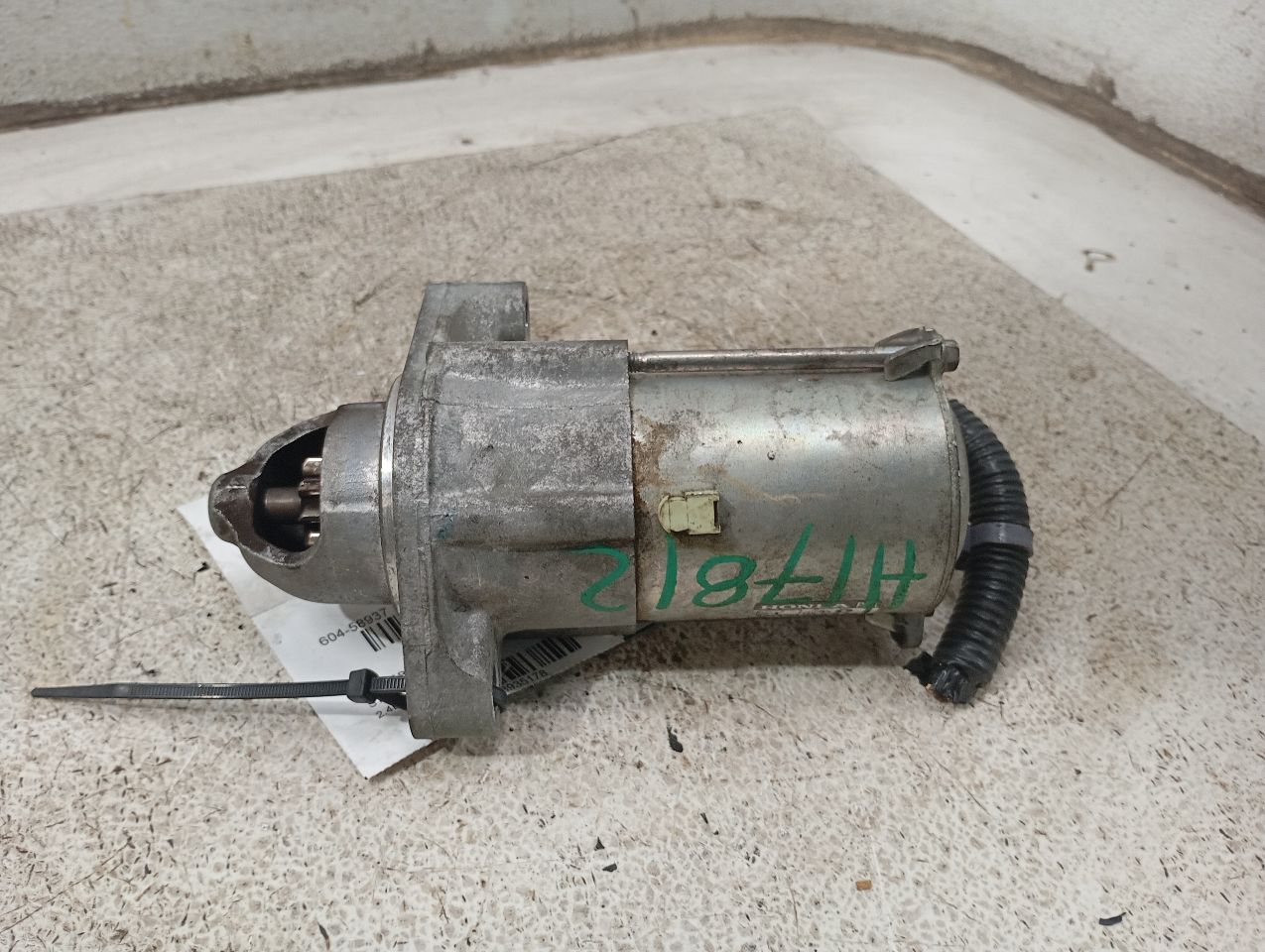 Part image 3