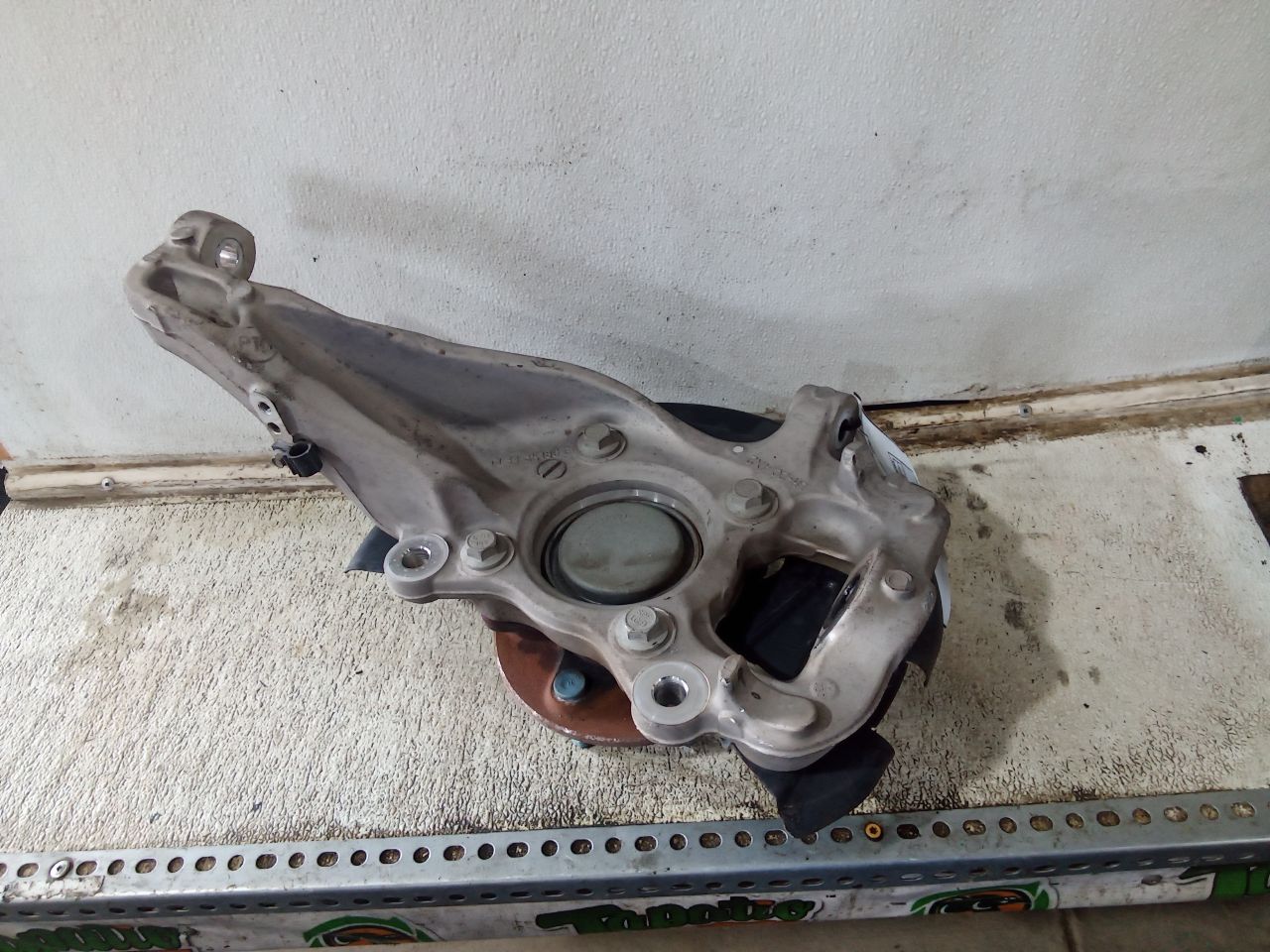 Part image 4