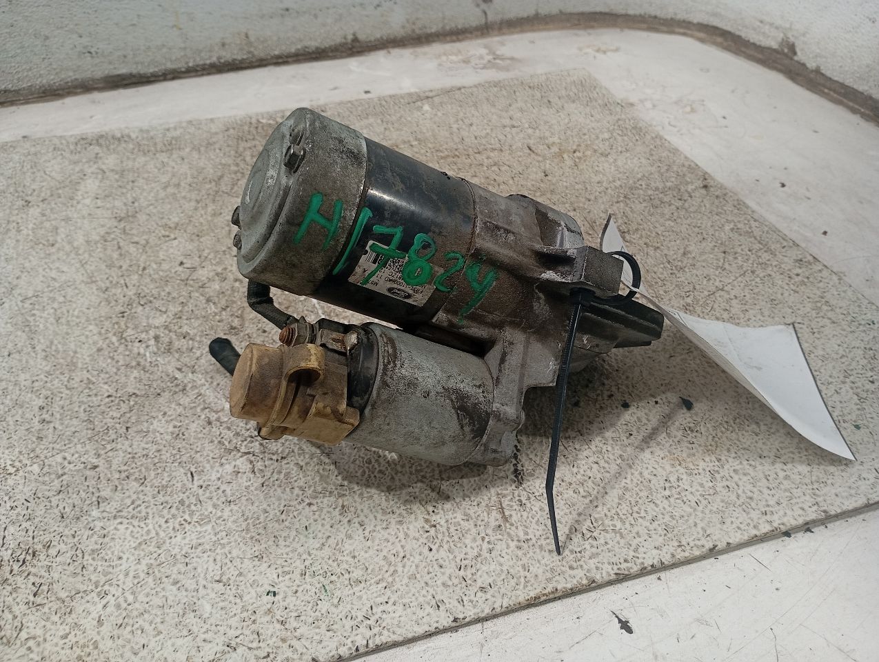 Part image 3