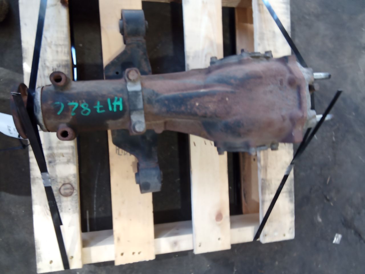 Part image 3