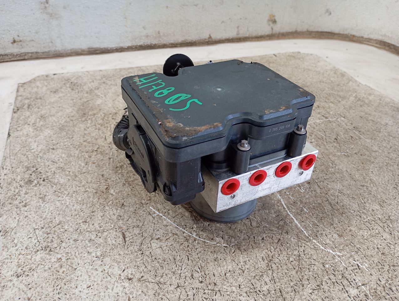 Part image 3