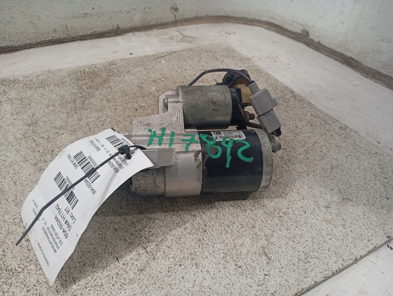 Part image 3