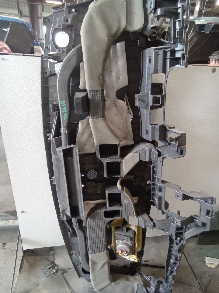 Part image 8