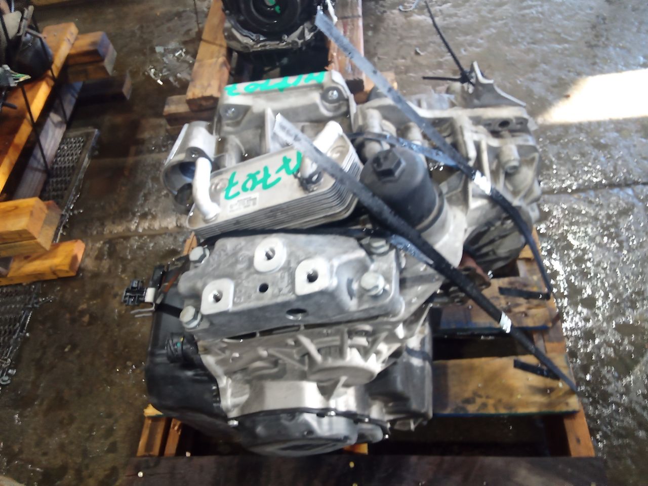 Part image 3