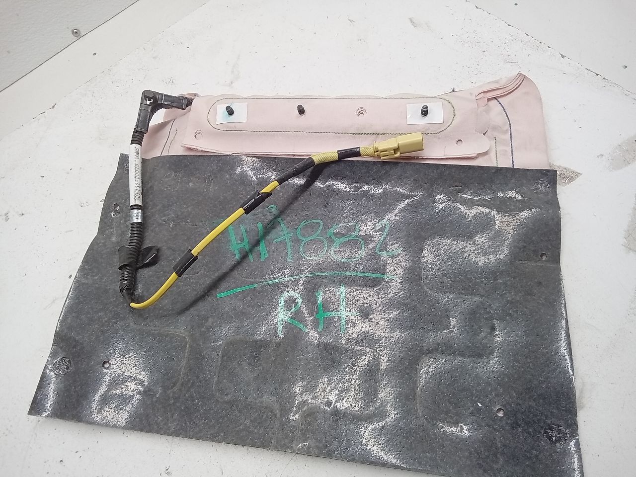 Part image 3