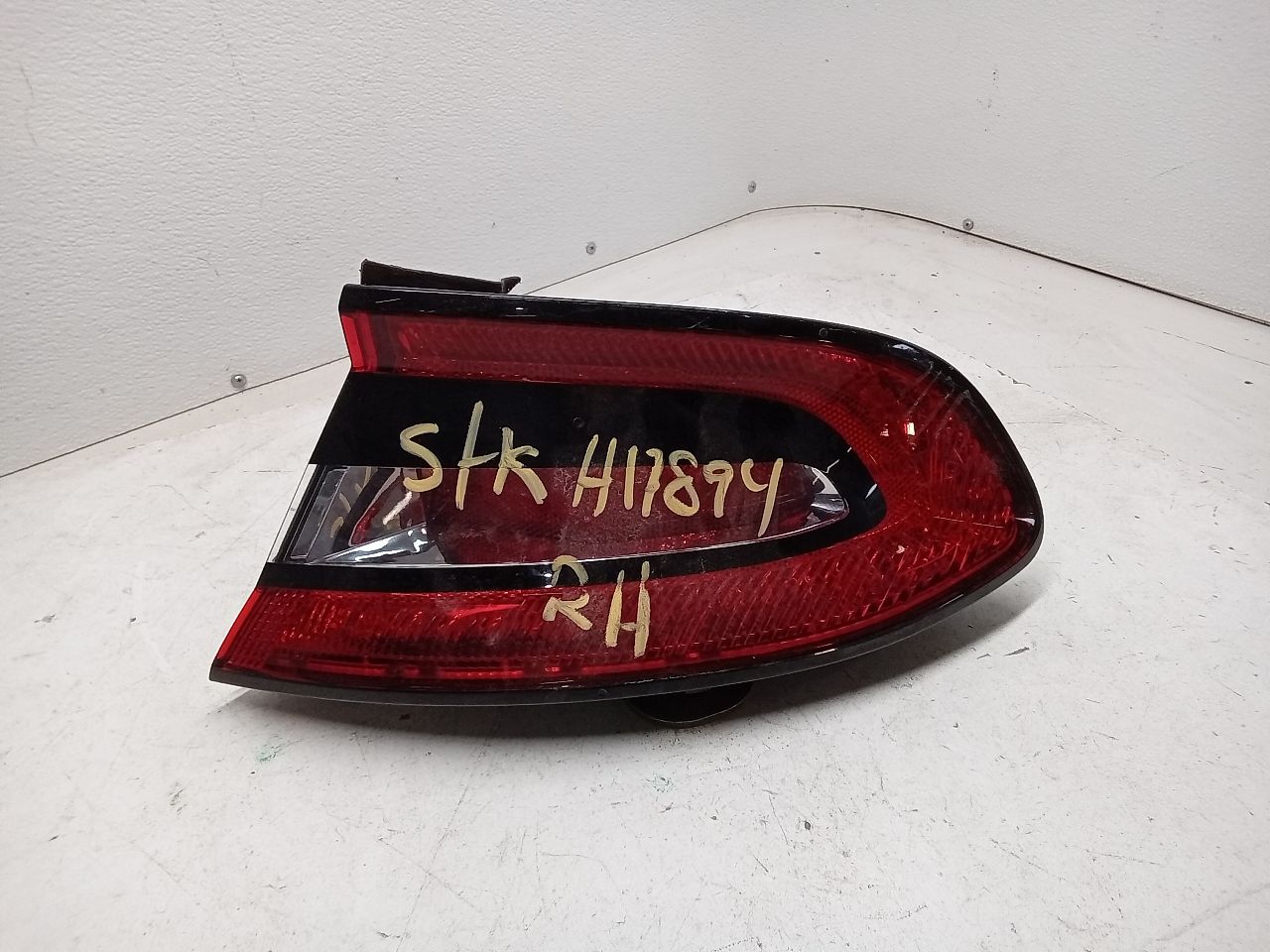 2013 Chrysler DART Tail Lamp