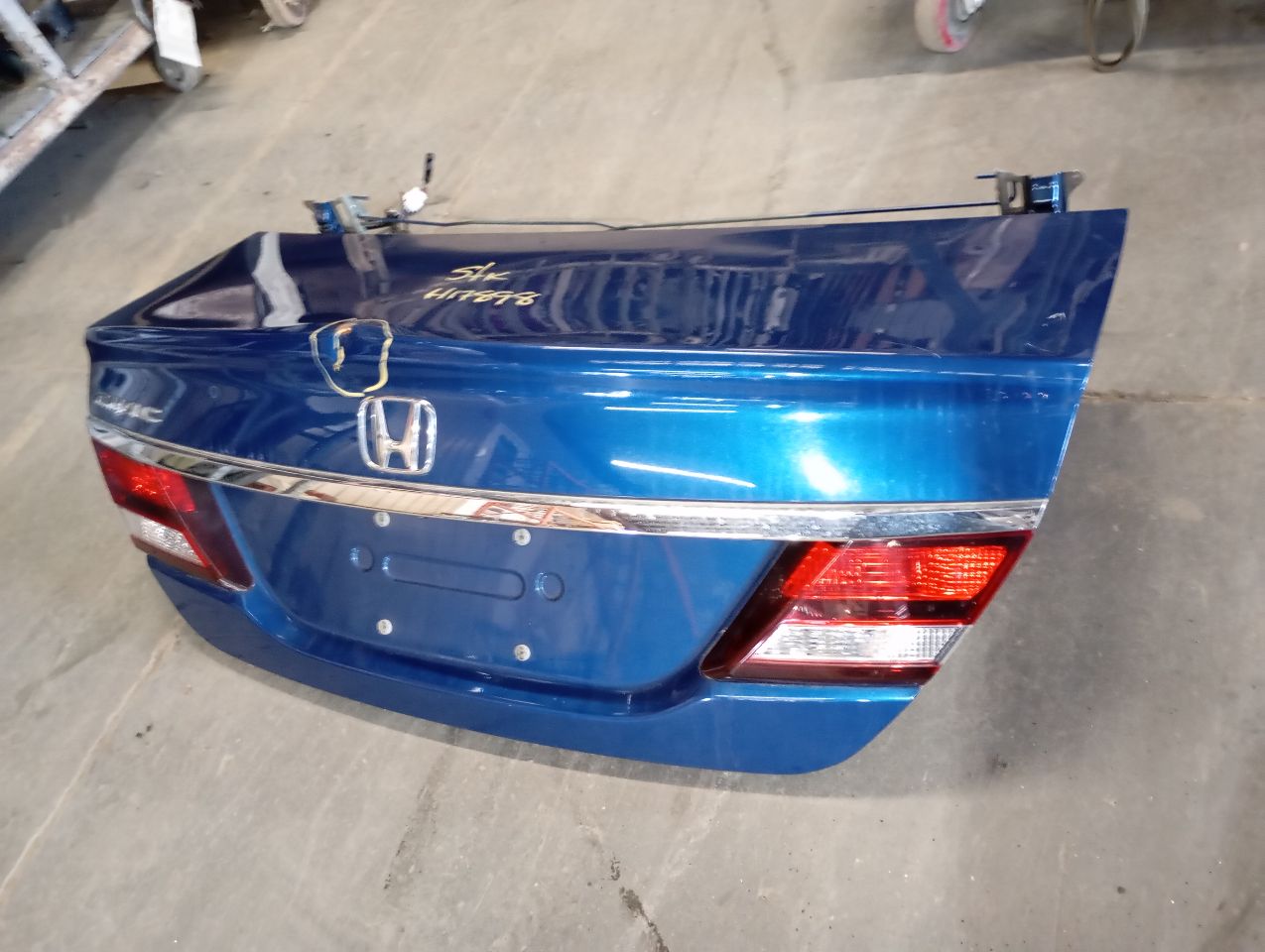 Part image 3