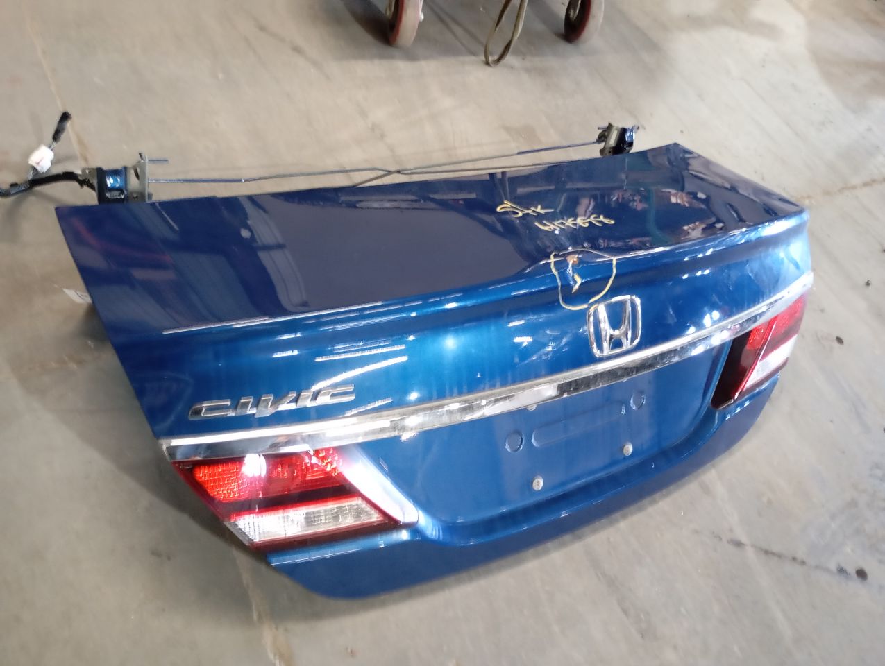 Part image 4