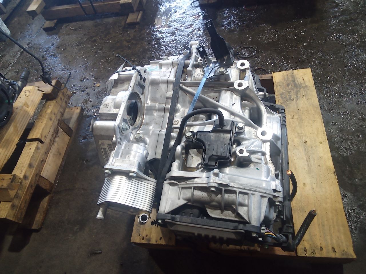 Part image 4