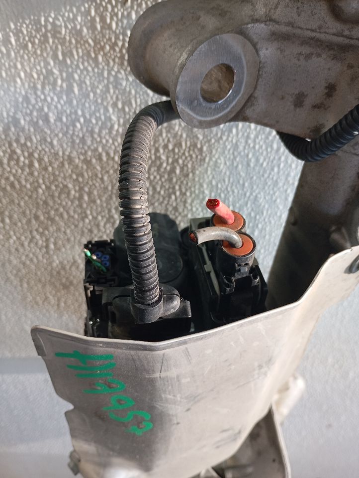 Part image 12