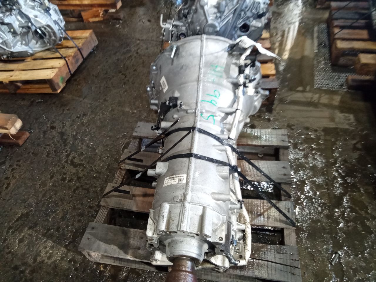 Part image 3