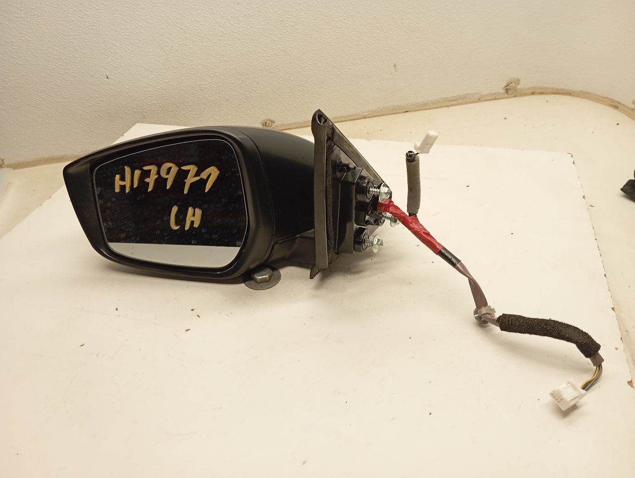 Used 2024 Nissan KICKS L. - Stock #H17979