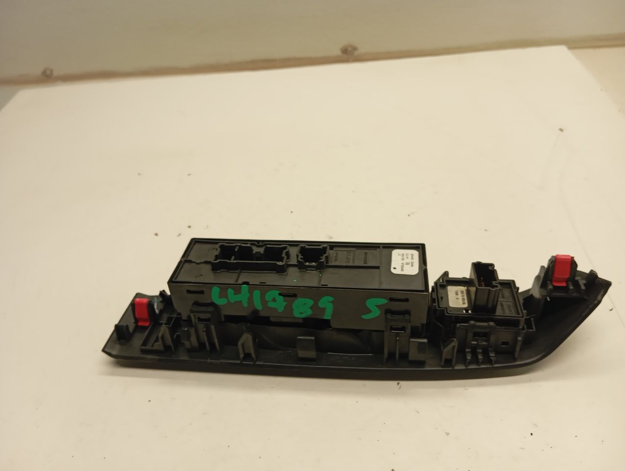 Part image 2
