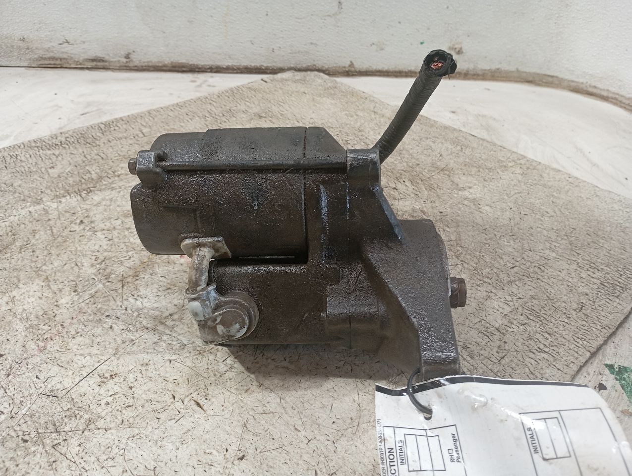 Part image 3